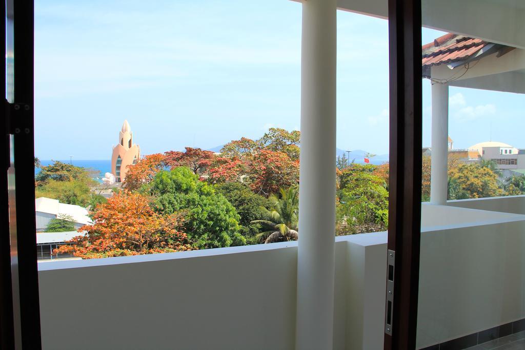 Hanhcafe Hotel Nha Trang Esterno foto