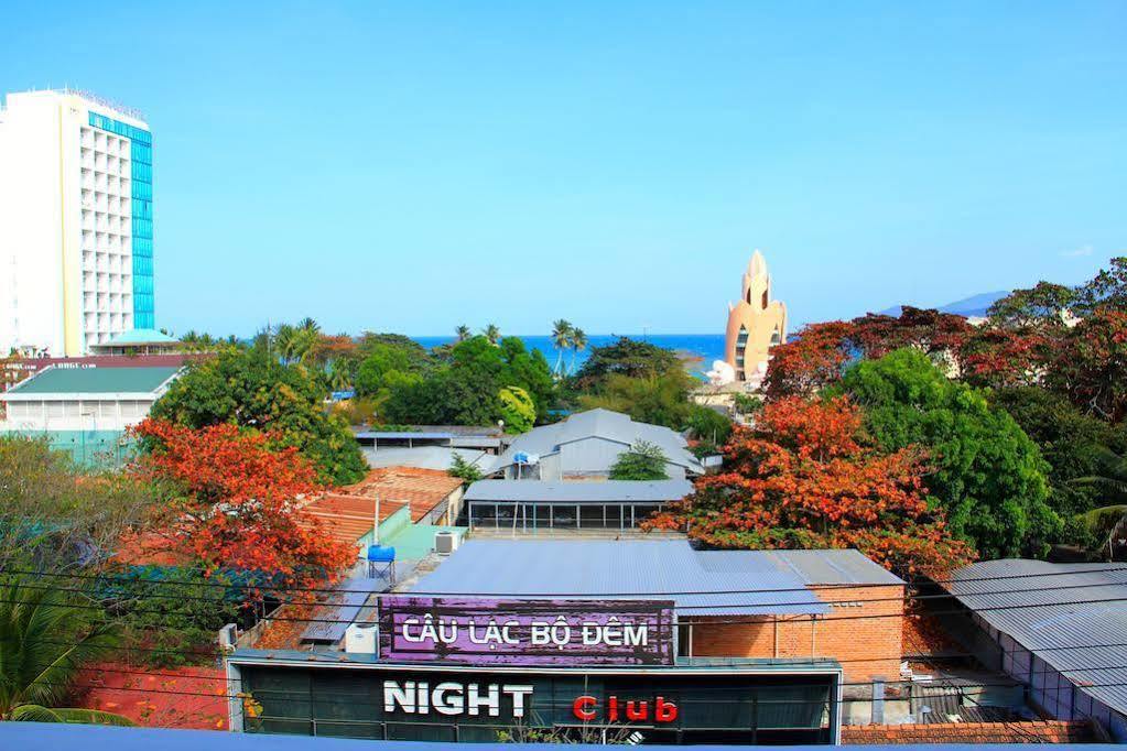 Hanhcafe Hotel Nha Trang Esterno foto